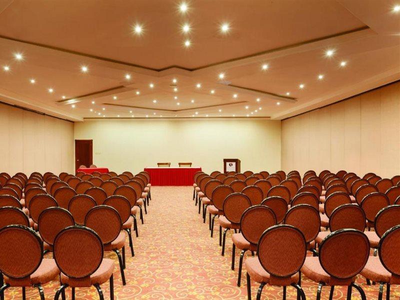 Ramada By Wyndham Princess Belize City Eksteriør billede