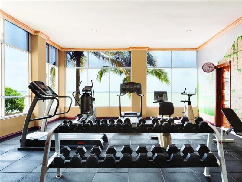 Ramada By Wyndham Princess Belize City Eksteriør billede