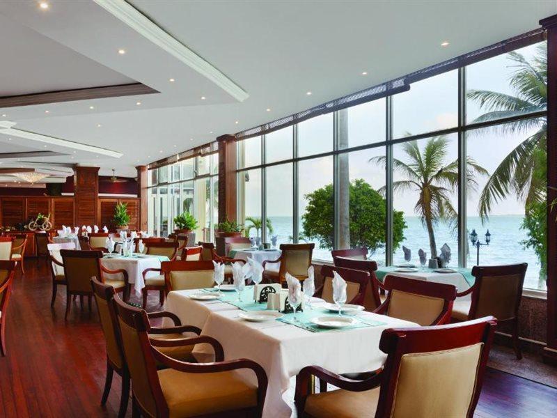 Ramada By Wyndham Princess Belize City Eksteriør billede