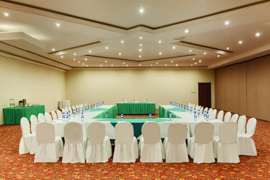 Ramada By Wyndham Princess Belize City Eksteriør billede