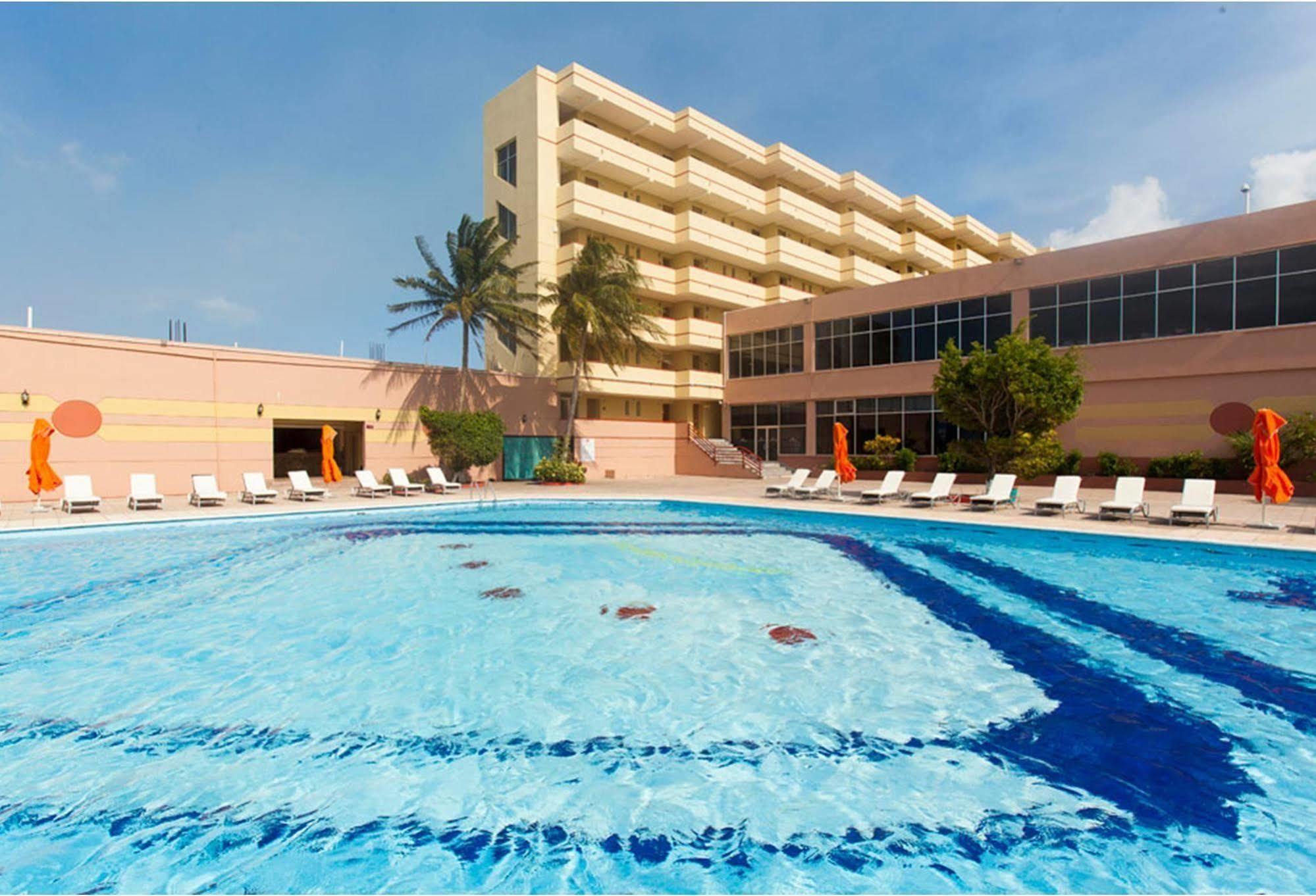 Ramada By Wyndham Princess Belize City Eksteriør billede